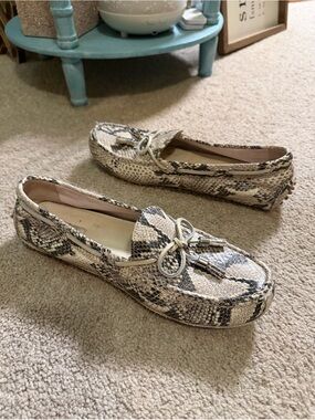Cole Haan snake print driving moccasins cream gray black Tassel Loafers 8.5